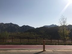 -百里峡七彩艺术小镇