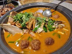 富贵大鱼头-老燕皇·南京菜(玄武湖店)