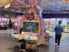 -反斗乐园π·电玩·高空拓展·蹦床(龙华天虹店)