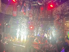 -滨海欢乐昔唐酒吧(财富星座店)