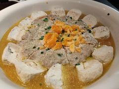 咸蛋黄肉沫臭豆腐-永安鱼庄·镇江菜(东吴路店)