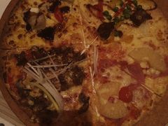 -必胜客(WOW黄骅华贸店)