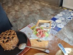 -包整·丝娃娃(一览甲秀楼风景店)