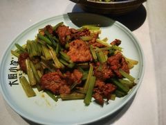 麦芹炒牛肉-大厨小馆(华阳城店)