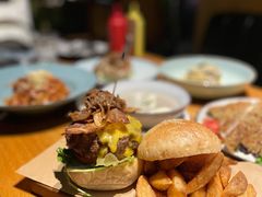 经典大汉堡-The Diner X餐厅(青岛万象城店)
