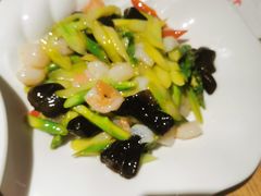 西芹百合炒玉米-穆桂英美食(城中店)