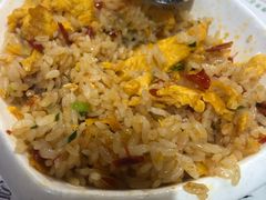 -凤凰路何眼镜香辣蟹(花果园店)