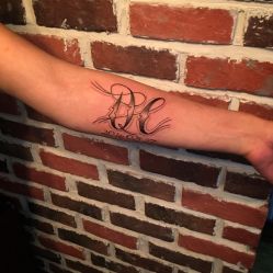 -極致刺青TATTOO STUDIO 私人订制