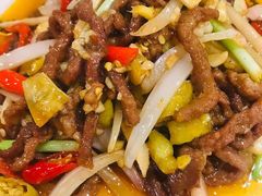 泡椒牛肉丝-黄桷树曹家私房菜(江与城店)