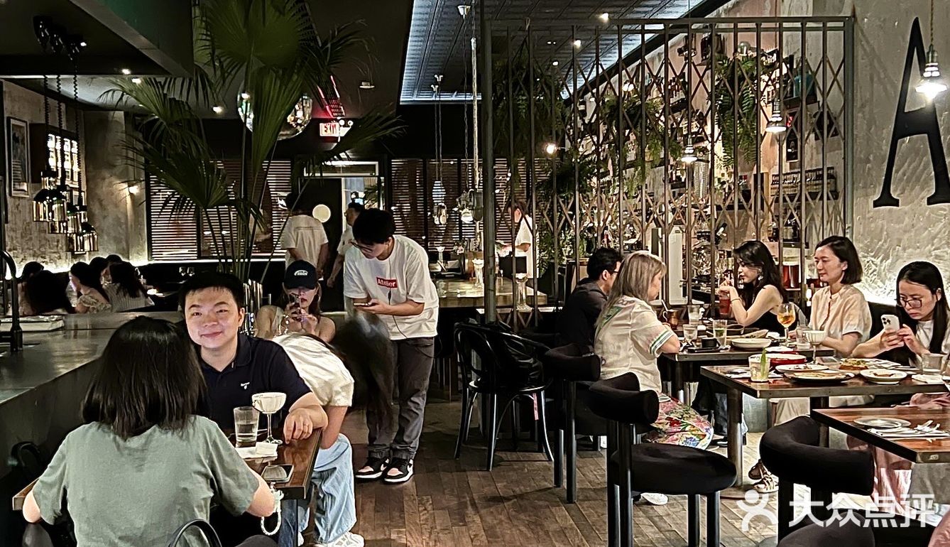 我去富民路只吃一家bistro…
