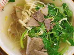 牛肉粉丝汤-小姜锅贴(凤凰街店)