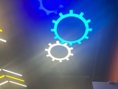 -极限PLAY运动娱乐新世界·团建派对表演休闲馆·室内高空游乐园