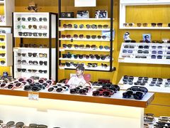 -现代眼镜批发城(台东三路店)