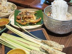 -良米山·云南野生菌过桥米线(上海首店)