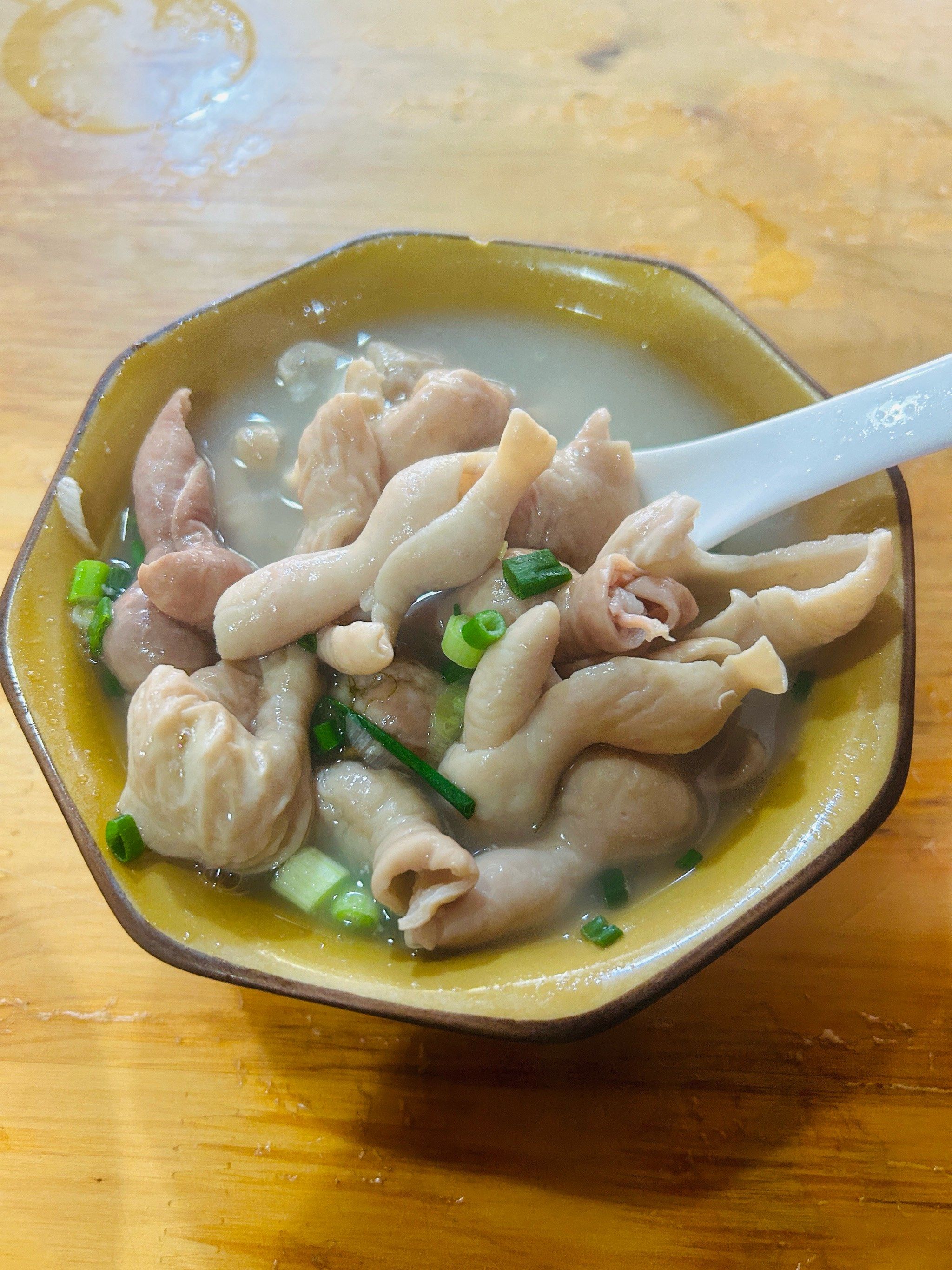 合川必打卡之鼎锅肥肠