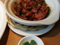 马仕金牌肥肠煲-马仕玖煲·融合菜·酥不腻烤鸭(人大店)