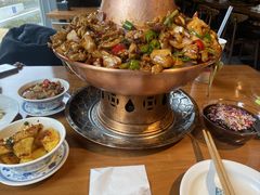 -炉小二铜锅牛蛙•川湘菜(三里屯店)