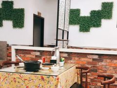 -芳姨广东砂锅粥(张庄路店)