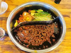 鸳鸯锅-岗上渣渣老火锅(两路口店)