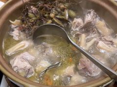 -齐齐衮·廟街生蚝雞煲(荔湾地铁站店)