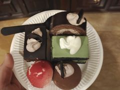 -沈阳皇朝万鑫酒店