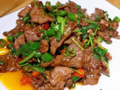 小炒黄牛肉-俏湘私房菜(国贸店)