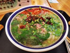 -云阿蛮云南生烫牛肉米线(奉贤路店)