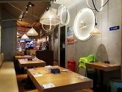 -刀小蛮半只鸡过桥米线(家乐福四元桥店)