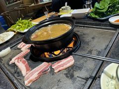 -有一锅·野生菌黑山羊腊排骨火锅(古城北门店)