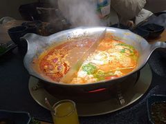 -湊湊火锅·茶憩(南京东路悦荟店)