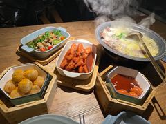 -蜜桃餐厅·伴山(湖滨商业街店)