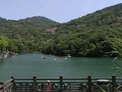 -灵岩山风景区
