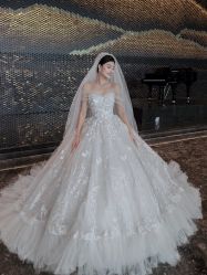 -艾米丽婚纱礼服