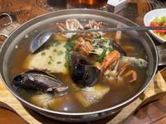 鹰龙一锅鲜-鹰龙海畔度假酒店(咸祥店)