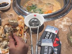-七欣天香辣蟹火锅(上海银亿滨江店)