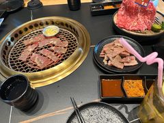 -極屋鮨牛 · 烧肉酒场(时代C馆店)