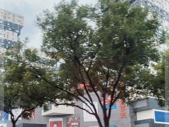 -资和信百货商场