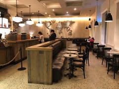 大堂-星巴克臻选(广州沙面店)