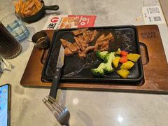 -必胜客(仲盛商城王安宇主题店)