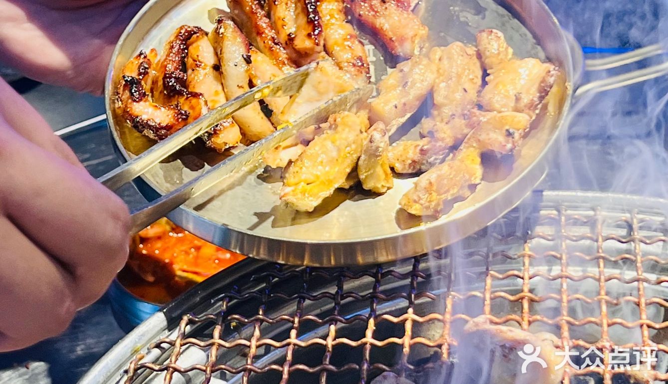 入火韩国烤肉|带你一秒穿越到🇰🇷韩国梨泰院