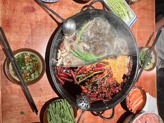 -周小明火锅(黑金冠社区店)