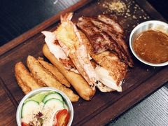海陆空-伯顿西餐厅(厚街香榭丽店)