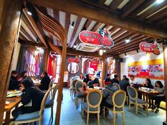 大堂-隔壁老王·家常云南菜(花巷店)