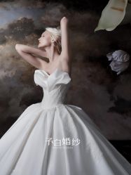 -予白婚纱礼服馆