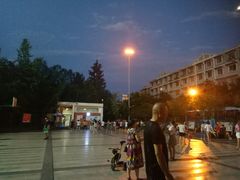 -成都濑川外国语学校