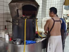 -三兄弟高炉烧饼