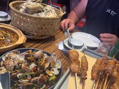 -蚝堡海鲜·威海菜·海肠捞饭·烧烤·亚洲吃蚝公司(幸福门店)