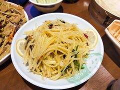 酸辣土豆丝-满园烤鸭·春饼(太原街万达店)