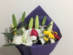 -万卉源鲜花店(百尚生活广场店)