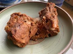 特色大铁锅烀腔骨-95号酱骨·一块豆腐(展春园西路店)